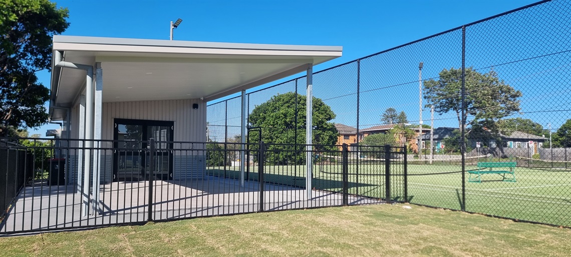 stuarts point tennis clubhouse