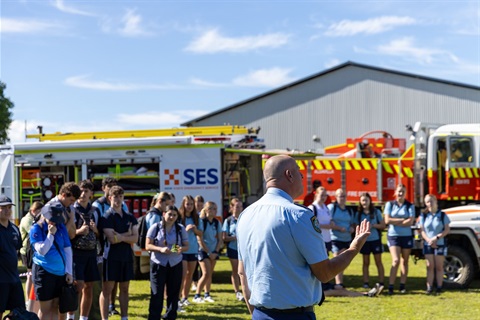 Students gaining insight on mobile phones and driving.jpg