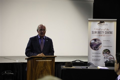Mayor-leo-hauville-sdc-transfer