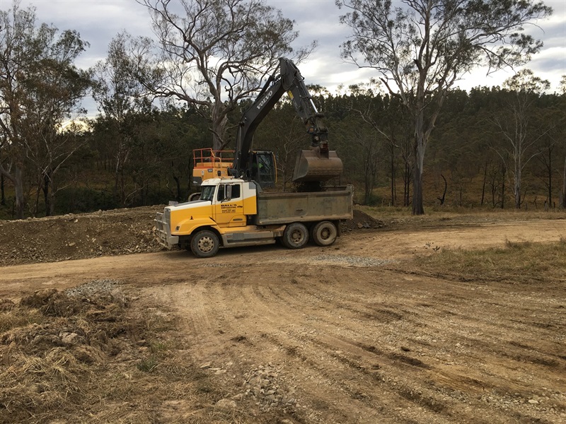 Fifes-Creek-Road-Resheeting-2.jpg