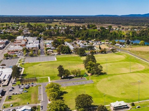 Verge and Eden Street, netball courts, sport field, aerial.jpg
